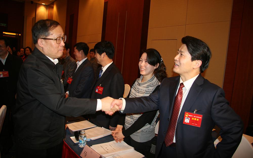 时任湖北省委书记、、、人大主任李鸿忠接见董事长